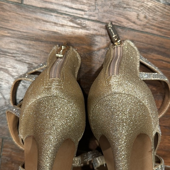 NEW! Jessica Simpson Champagne Parminda Pump - Size 8/39 - Picture 12 of 12